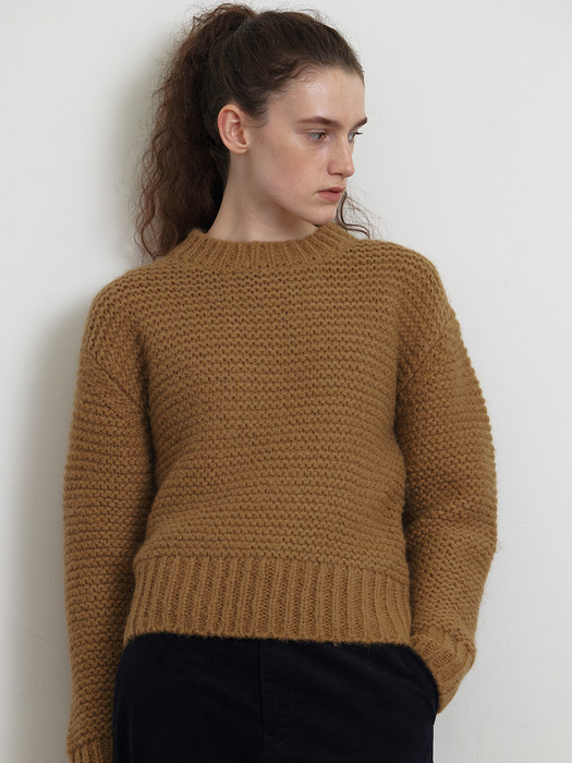 [Woman] Heavy Crochet Sweater (Caramel)