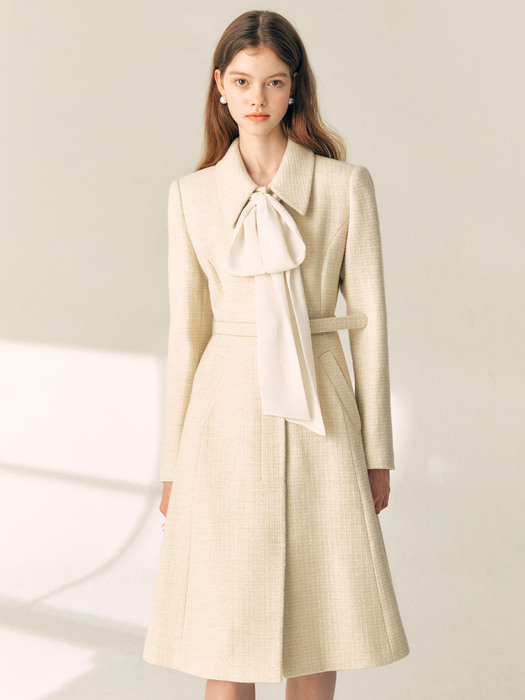 CHRISSY Pointed collar wool coat (Cream beige/Black)