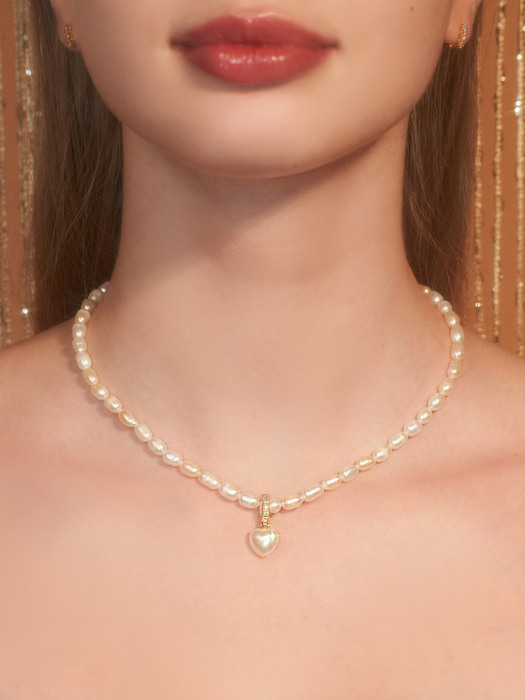 snow heart pearl necklace