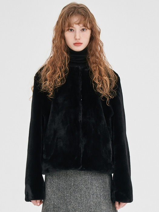 FUR ROUND NECK SHORT COAT BLACK