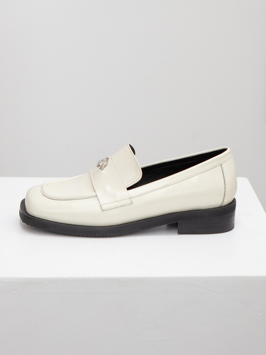 FLO PENNY LOAFERS 플로페니로퍼 23S06IV