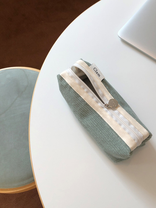 Clam round pencilcase _ Corduroy warm mint