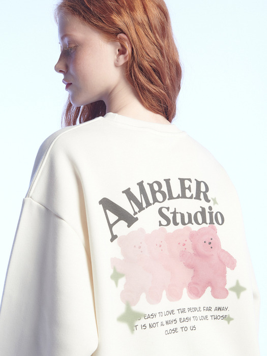 Approaching love Bear Sweatshirt AMM1211 (Ivory)