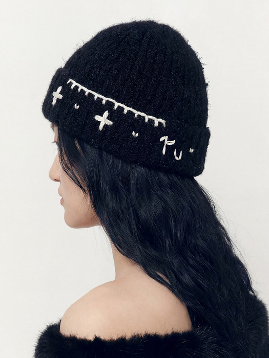 Flower Hand Stitched Beanie_BLACK