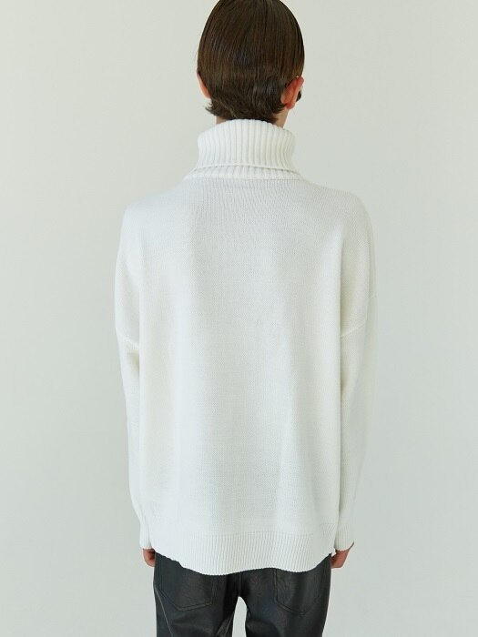 18FW 05 basic turtleneck knit (white)