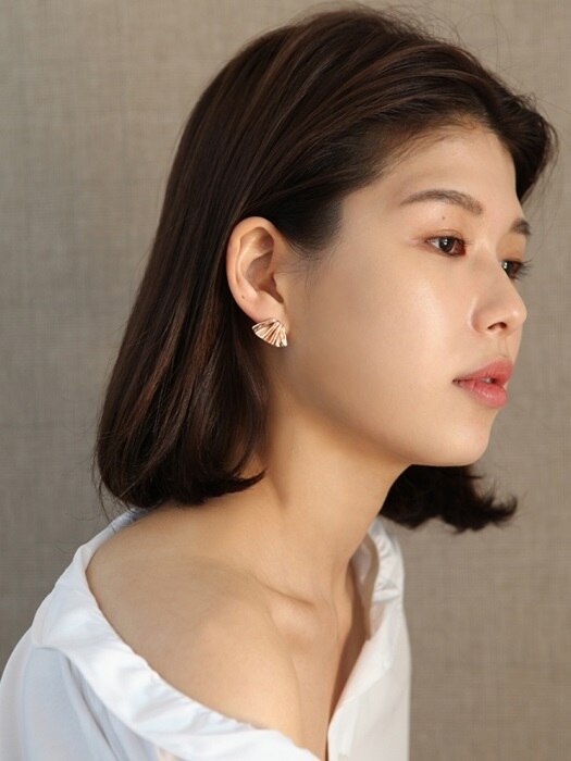 Lace earring