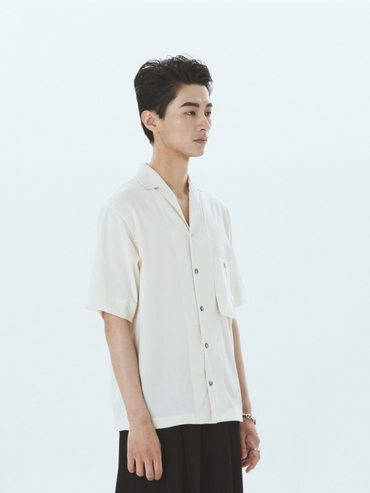 Simple Open-Collar Pocket Shirts White