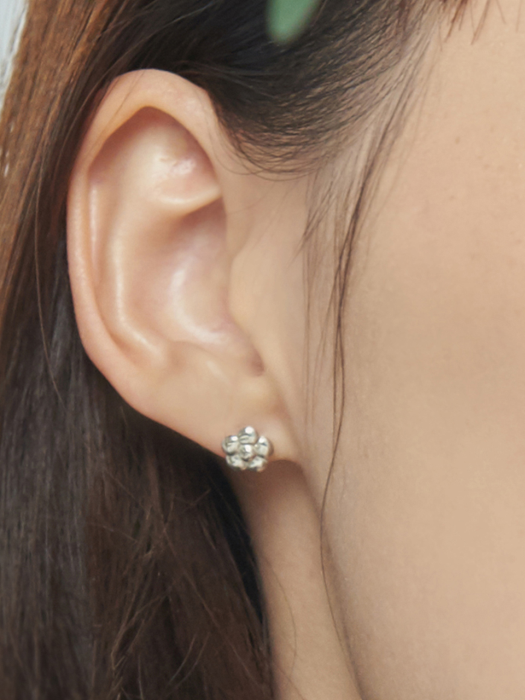 잔치 하나 꽃귀걸이_Janchi one flower earring