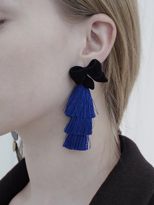 Blue ribbon earrings