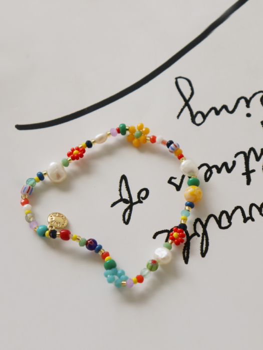 Colorful Flower Bead Bracelet