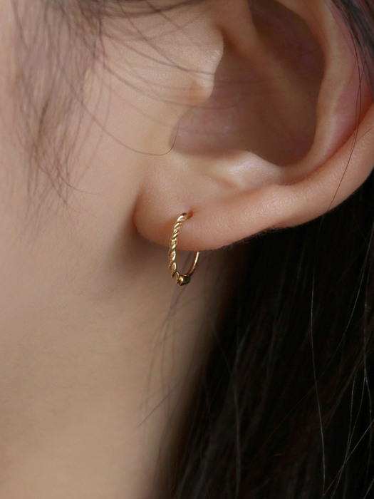 [단독]14K gold one-touch twist earring