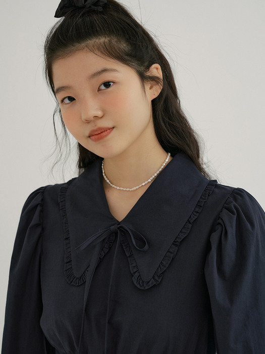 KACK BUTTERFLY COLLAR BLOUSE NAVY