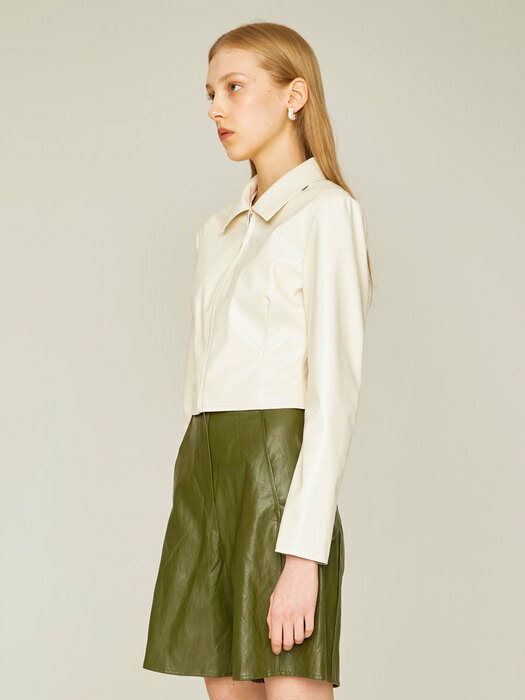 FAUX LEATHER CROP LINE SHIRT (IVORY)