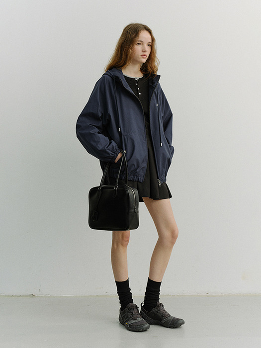 CLASSIC 28 LEATHER BAG BLACK_UDBA6E201BK