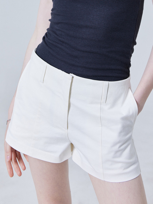 Semi-low cotton short pants