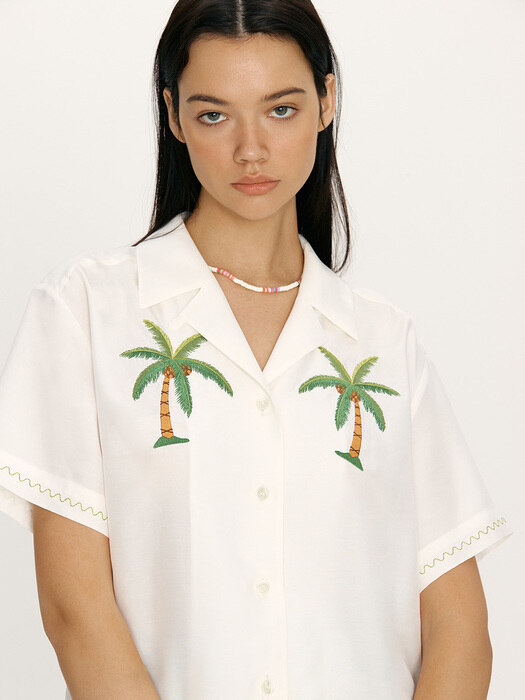 KOKO HEAD Palm tree embroidery shirt (White)