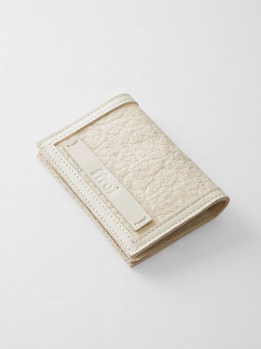 pina folding wallet