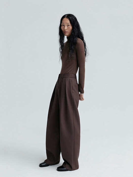 Wide Double Tuck Trouser / Toffee