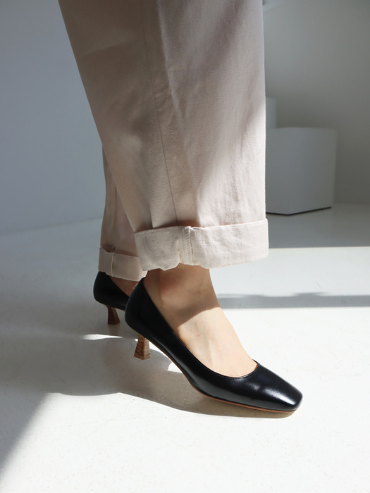 SQUARE TOE LEATHER HEEL PUMP_BLACK