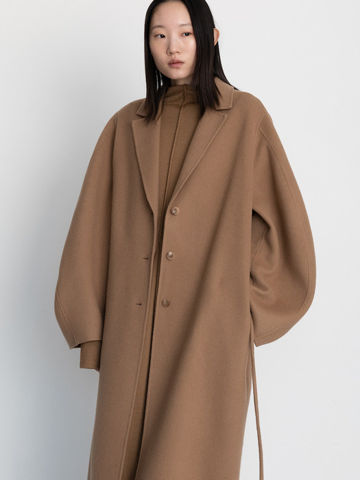 [단독] BALLOON ARM HANDMADE COAT [CAMEL]