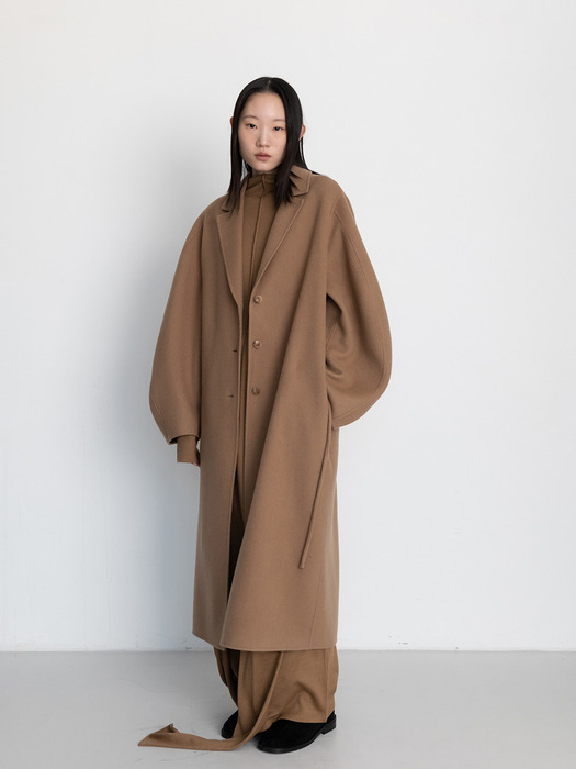 [단독] BALLOON ARM HANDMADE COAT [CAMEL]