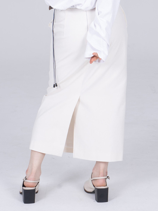 Cotton H-line Belt Skirt_Ivory