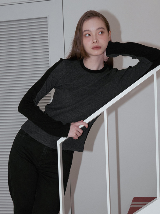 COLOR BLOCK LONG SLEEVE TOP_CHARCOAL