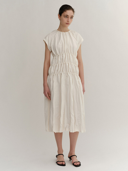 SS24 Shirring Dress Sand-Cream