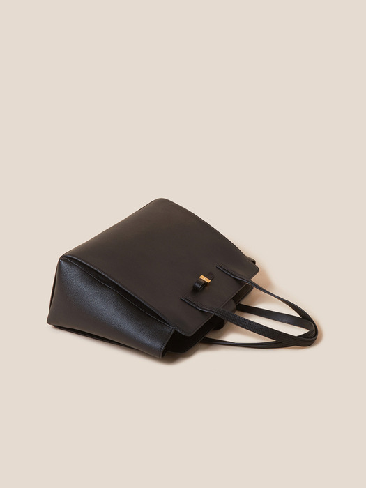 Ines Tote 42_RCBTX24649BKX