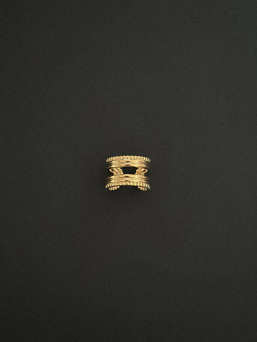 COLLECTION_HER GAZE_Harp ring