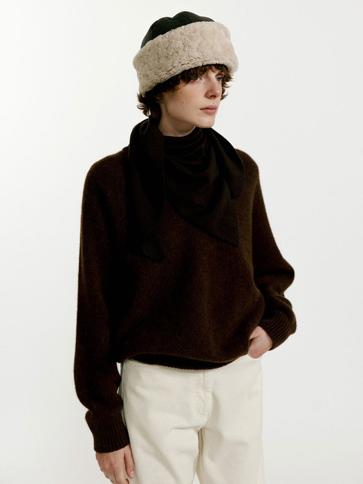 Triangle cashmere muffler (Brown)