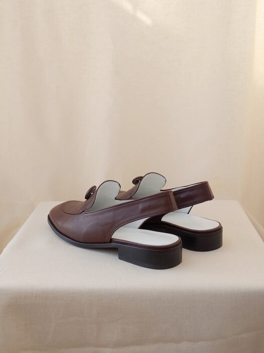 button sling back Brown