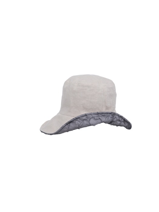 Reversible bucket hat - Wrinkled detail