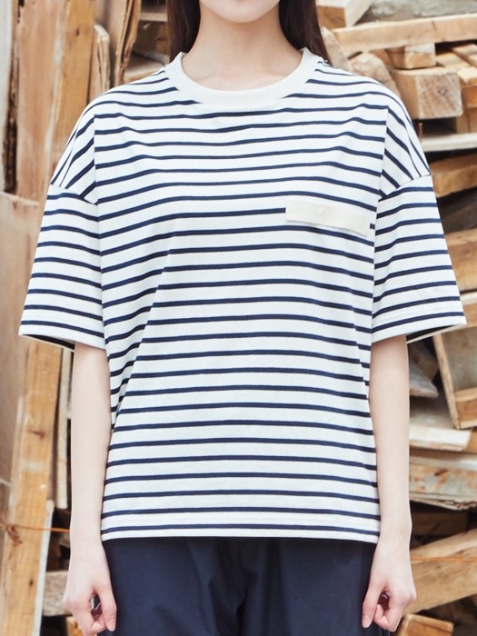 Loose-fit border T-shirts_Ivory