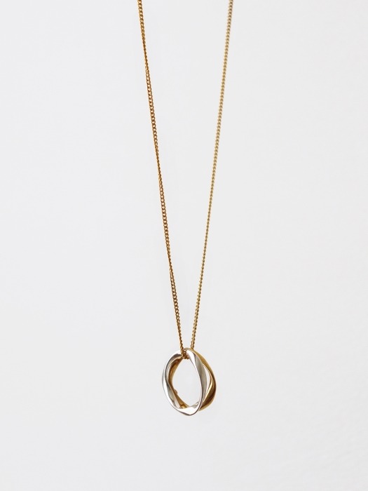 Twin-ring necklace