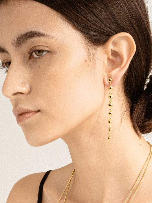 `drop` sapphire earring(single)