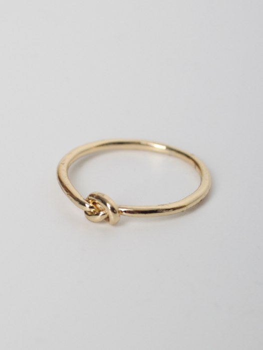 LU47 TOUxHAS Gold knot ring