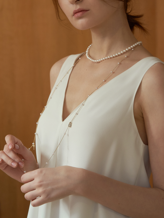 Shine lock & key pearl long necklace_NZ1103