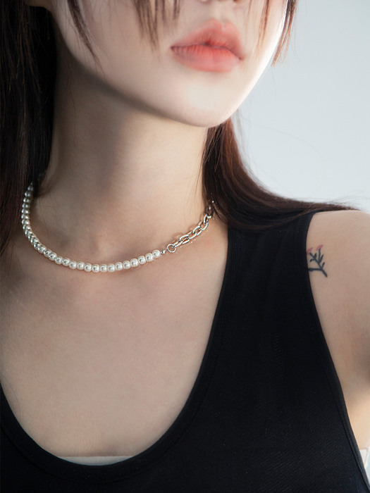 Ball pearl mix necklace