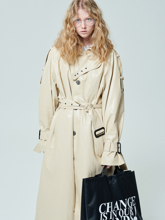 UP-CYCLING PROJECT] OVER FIT VEGAN LEATHER TRENCH COAT_IVORY