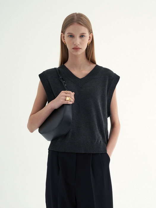 WOOL SEMI CROP VEST_CHARCOAL