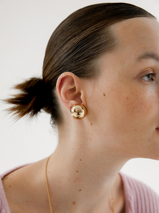 dome earring - gold