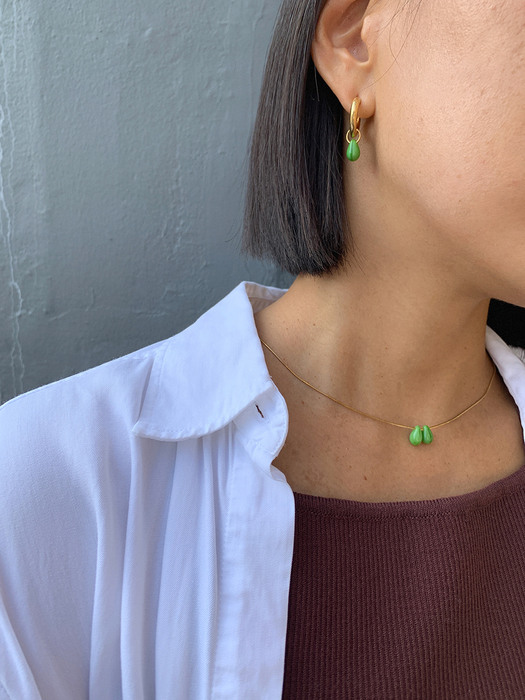 Green berries earrings