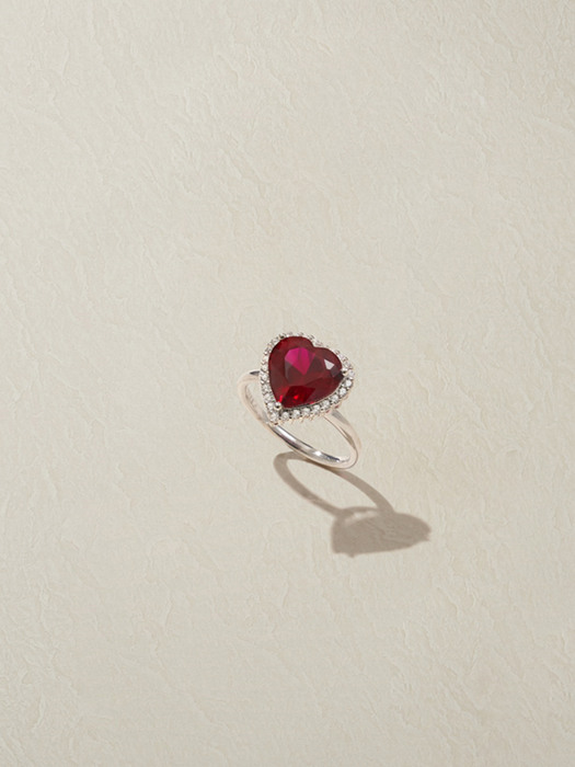 RUBI HEART RING