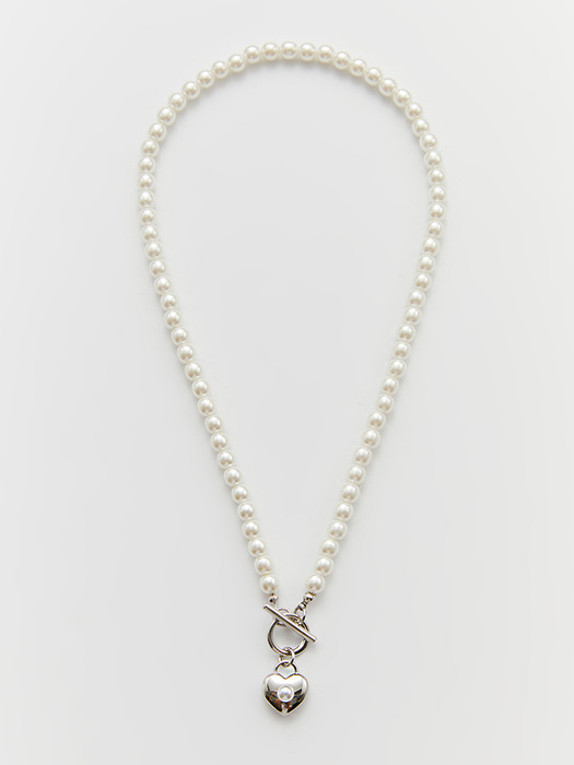 BEBE HEART TOGGLE PEARL NECKLACE