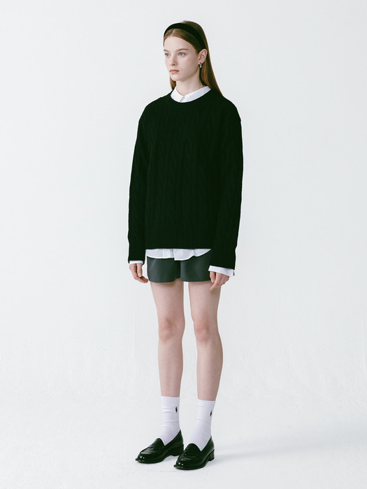 Round Cable Knit Black