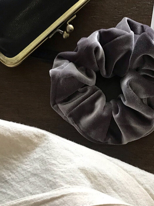 oar Vintage Velvet Volume Scrunchie[Charcoal] 빈티지 벨벳 볼륨 스크런치