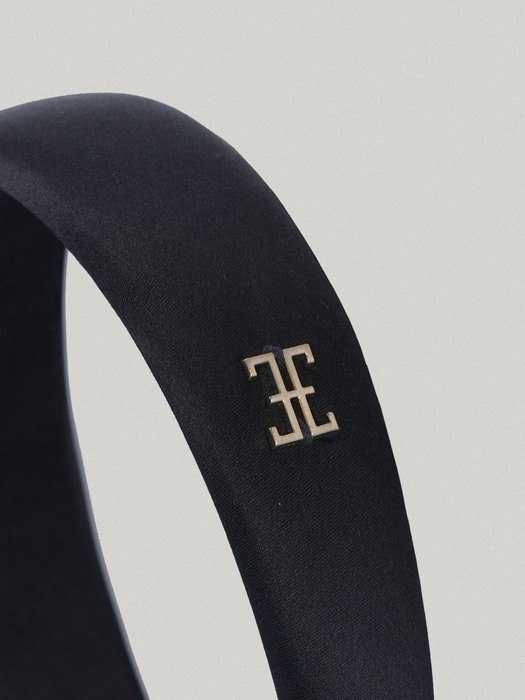 CLASSIC LOGO HAIR BAND [BLACK - SILK]