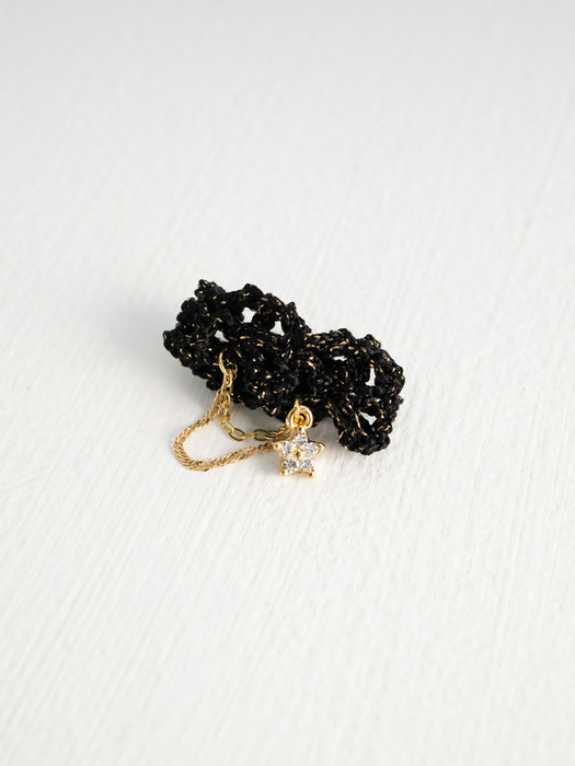 Black knit with chain layered ring