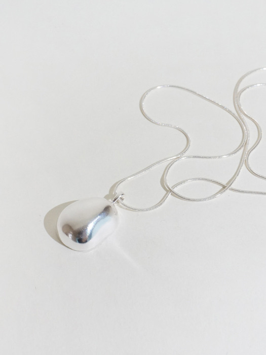 Round Hole & Forms - Necklace 01 (2colors)